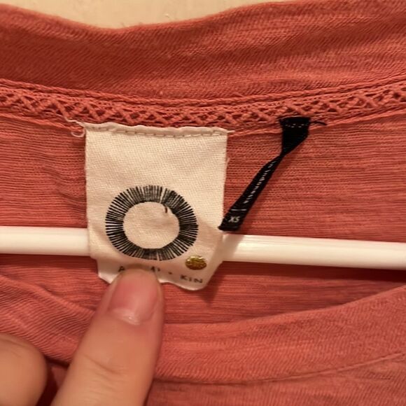 Akemi + kin layered top Size XS - Picture 2 of 3